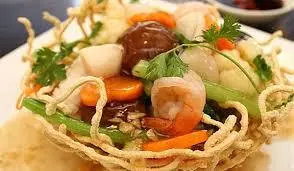 Hình ảnh Mì xào giòn hải sản