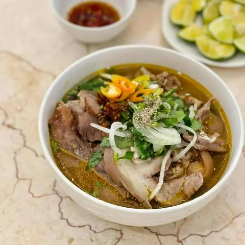 Hình ảnh Bún bò nạm