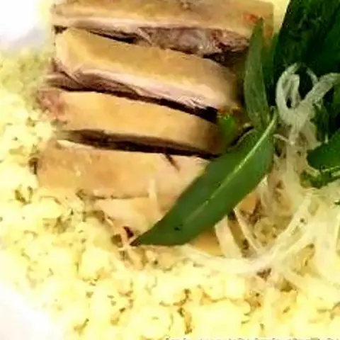 Hình ảnh Cơm gà luộc chặt