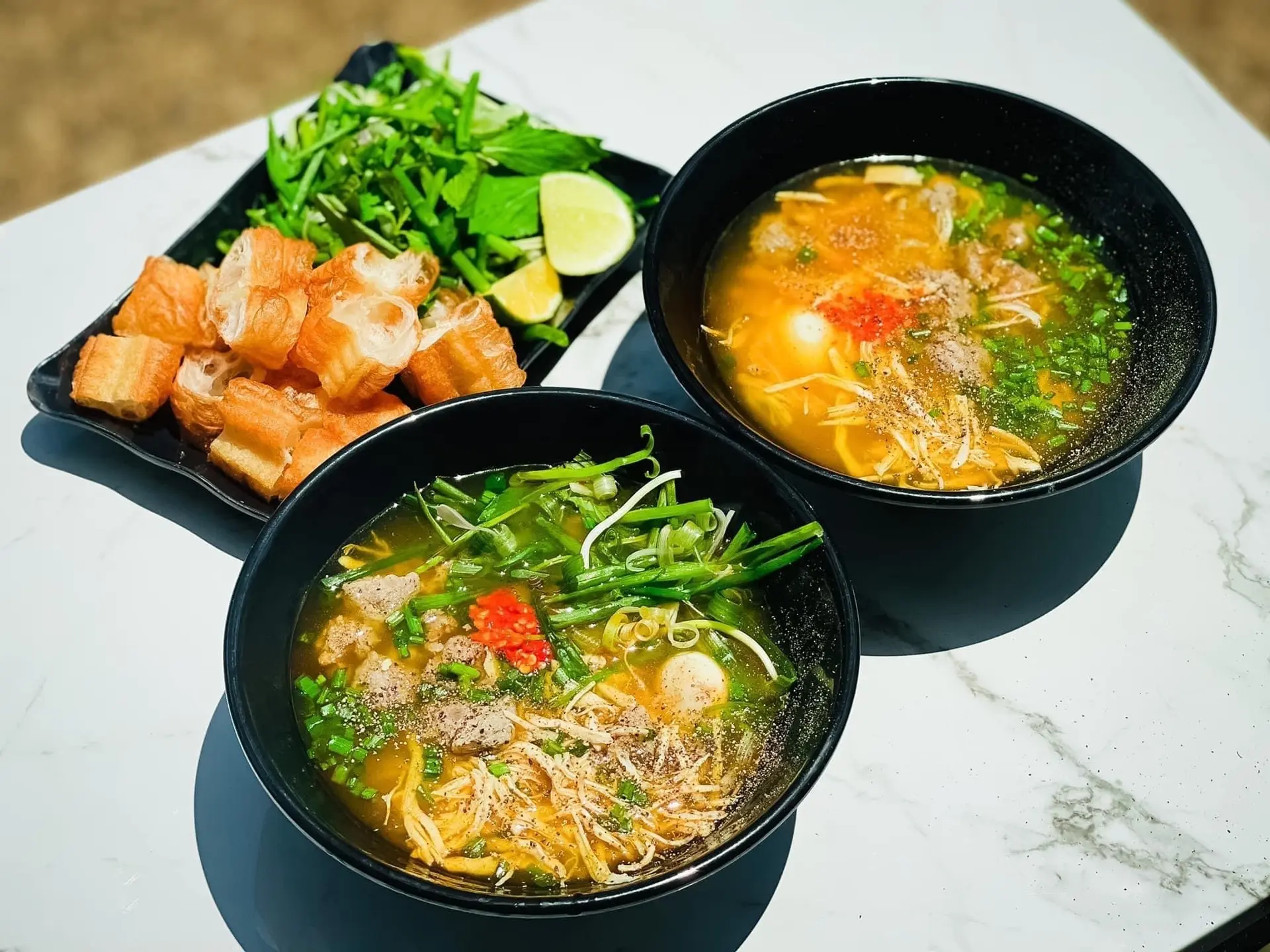 Hình ảnh Bánh canh Hà Lan xíu mại trứng