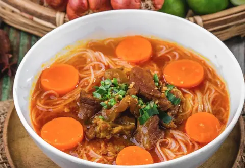 Hình ảnh Mì gói bò kho