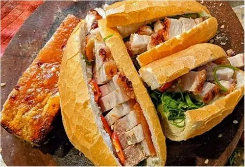 Hình ảnh Bánh mì heo quay