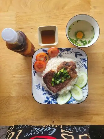 Hình ảnh Cơm tấm sườn - nước sâm