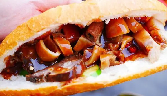 Hình ảnh Bánh mì phá lấu