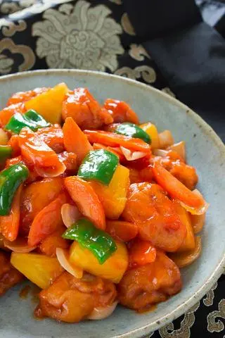 Hình ảnh Thịt heo sốt chua ngọt