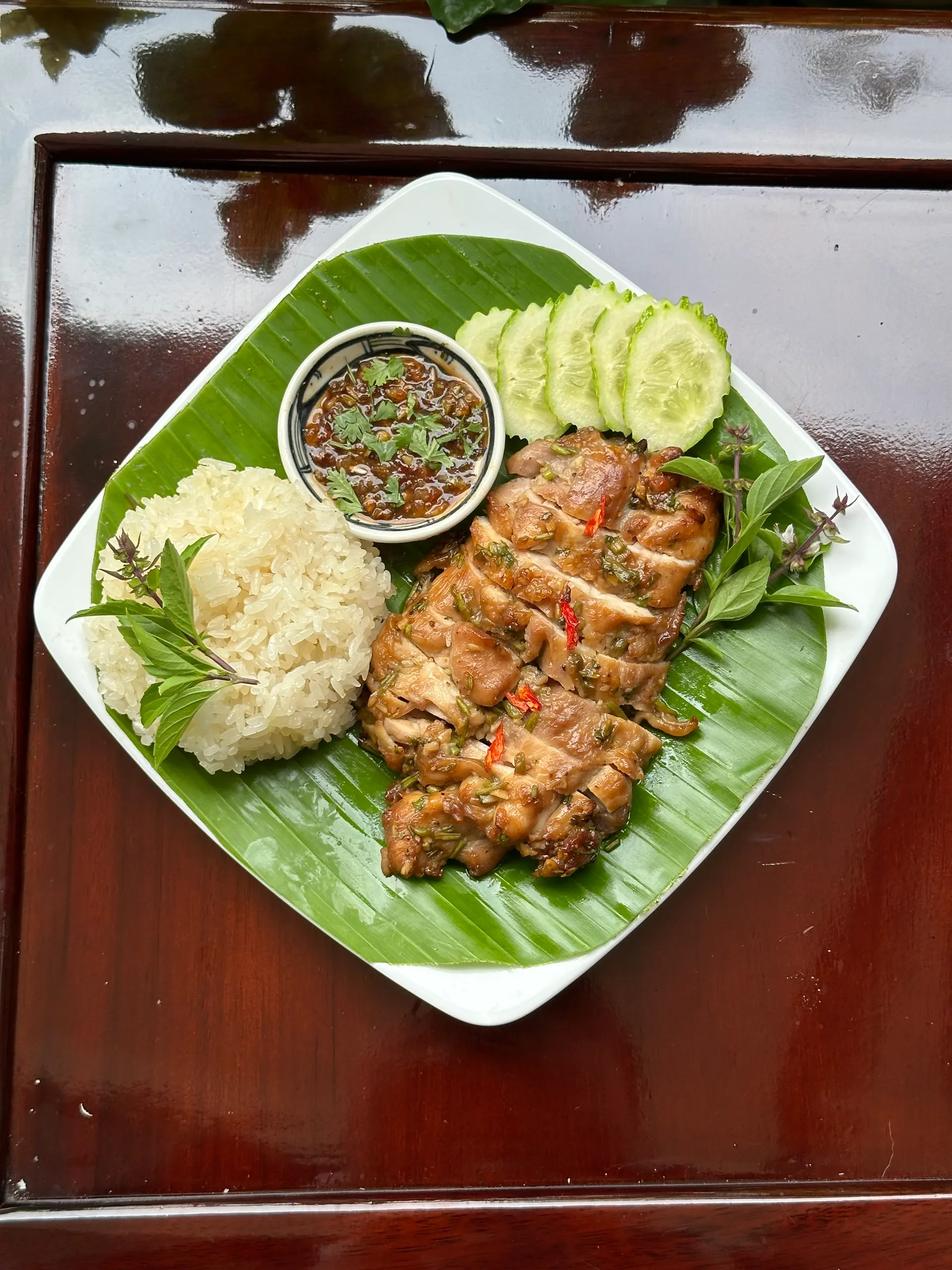 Hình ảnh Thịt gà nướng - xôi/bánh mì