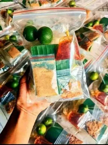 Hình ảnh Bánh tráng sate tỏi - hành phi