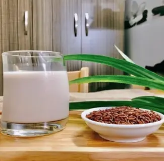 Hình ảnh Sữa gạo rang nhà nấu