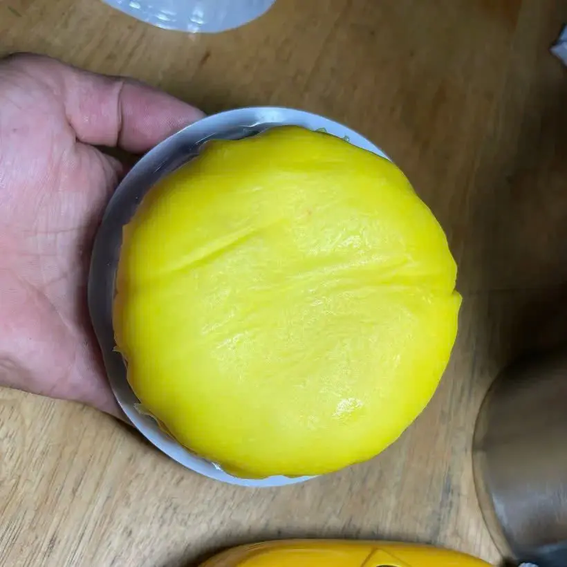 Hình ảnh Crepe sầu riêng tươi ngàn lớp - 10cm