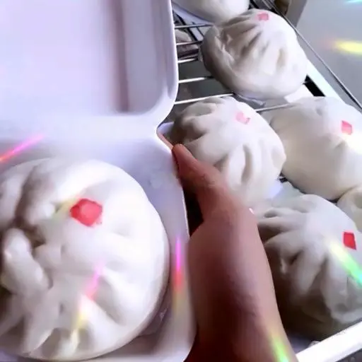 Hình ảnh Bánh bao 2 trứng cút