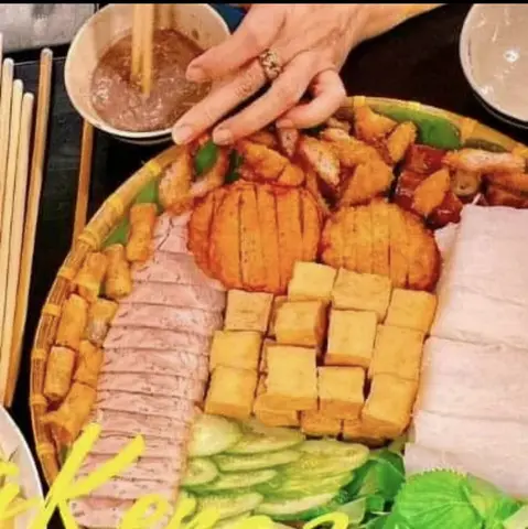 Hình ảnh Bún đậu nem chua rán