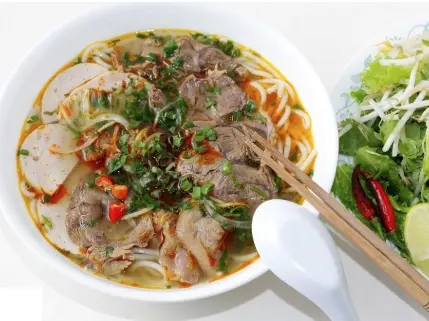 Hình ảnh Bún bò nạm