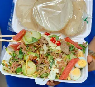 Hình ảnh Tré trộn - bánh phồng tôm