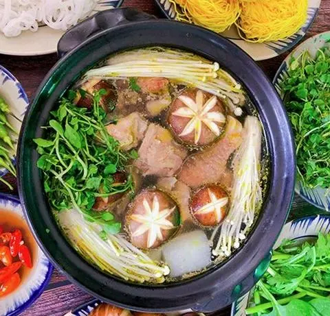 Hình ảnh Lẩu gà nấm