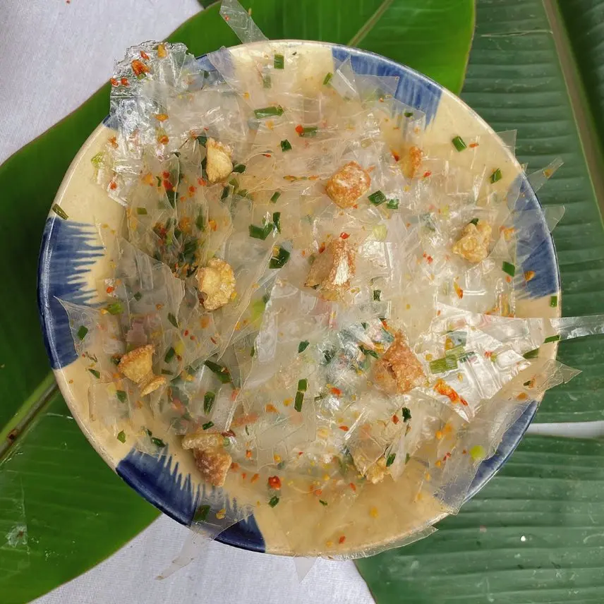 Hình ảnh Bánh Tráng Trộn Mỡ Hành Tóp Mỡ
