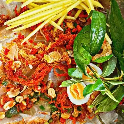 Hình ảnh Bánh tráng trộn truyền thống