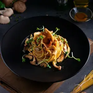 Hình ảnh Trio mushroom pasta