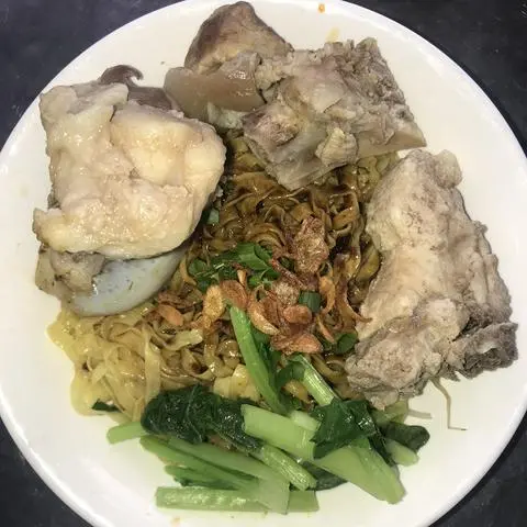Hình ảnh Hủ tiếu mì xương