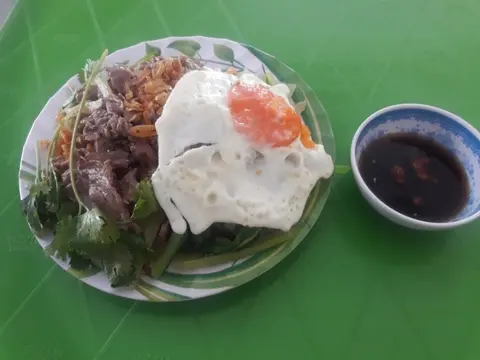 Hình ảnh Mì xào bò trứng