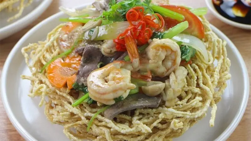 Hình ảnh Mì xào giòn xào hải sản