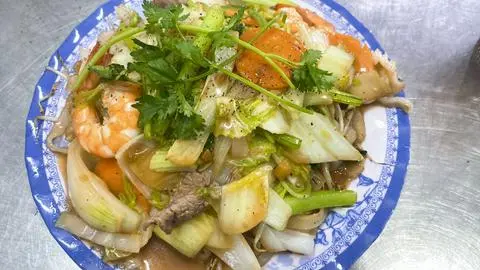 Hình ảnh Mì xào hải sản
