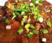 Hình ảnh Sườn heo cốt lết rim me