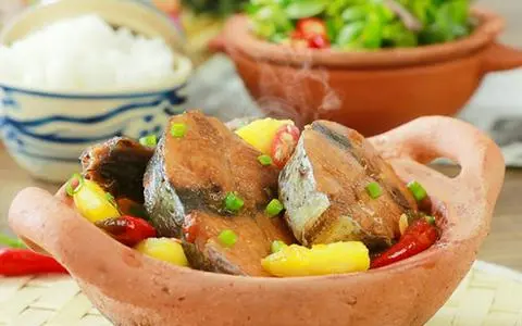 Hình ảnh Cơm cá ngừ kho