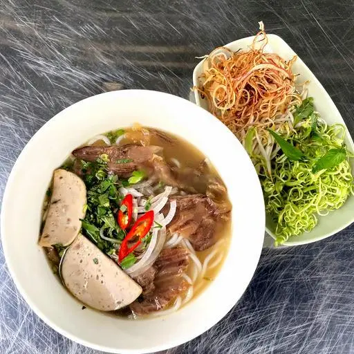 Hình ảnh Bún bò nạm