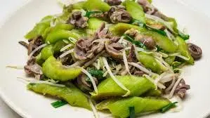 Hình ảnh Lòng gà xào mướp