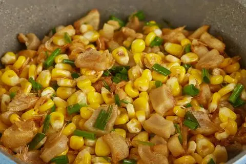 Hình ảnh Bắp xào tóp mỡ