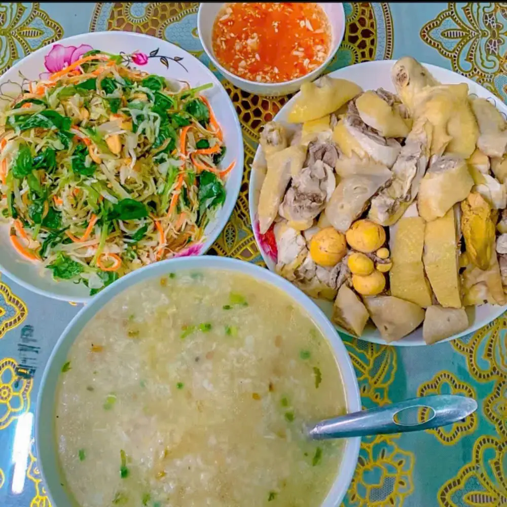 Hình ảnh Combo gỏi gà 2 người ăn