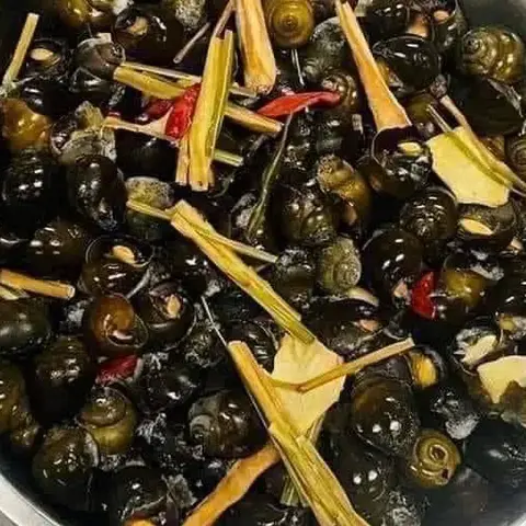 Hình ảnh Ốc bươu xào sả ớt