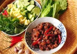 Hình ảnh Cơm thịt xào mắm ruốc
