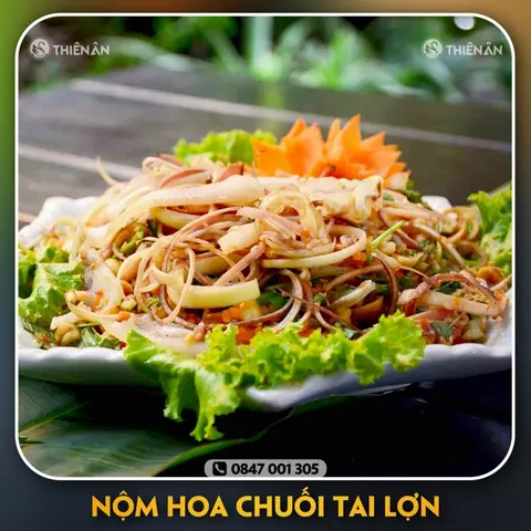 Hình ảnh Nộm hoa chuối tai lợn