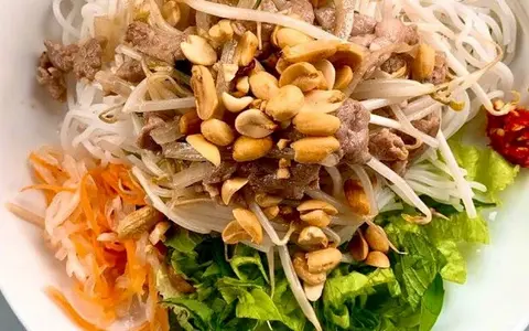 Hình ảnh Bún thịt xào