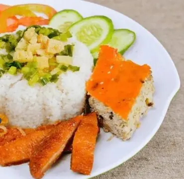 Hình ảnh Cơm sườn bì chả