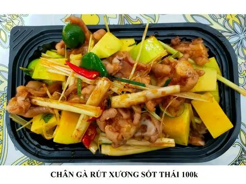 Hình ảnh Chân gà rút xương sốt thái