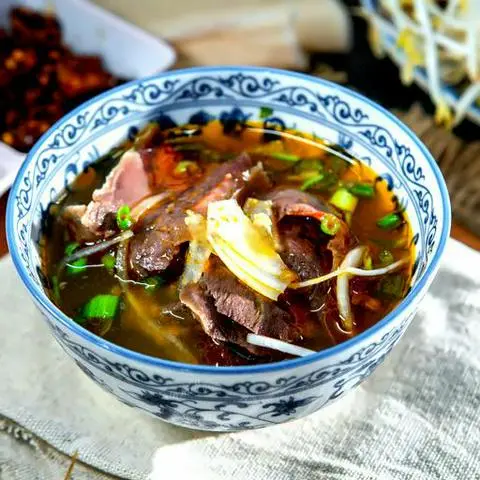 Hình ảnh Chén Thịt Thêm