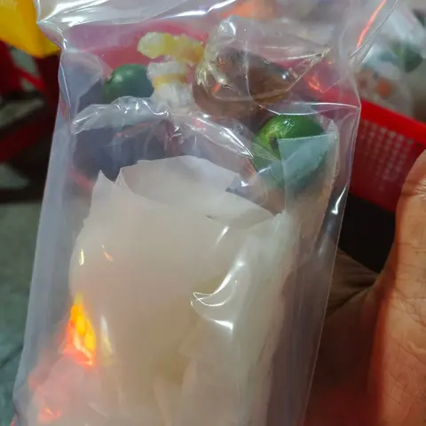 Hình ảnh Dầu tỏi sa tế muối nhuyễn xé