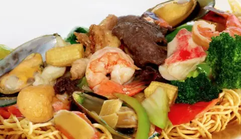 Hình ảnh Mì xào thập cẩm