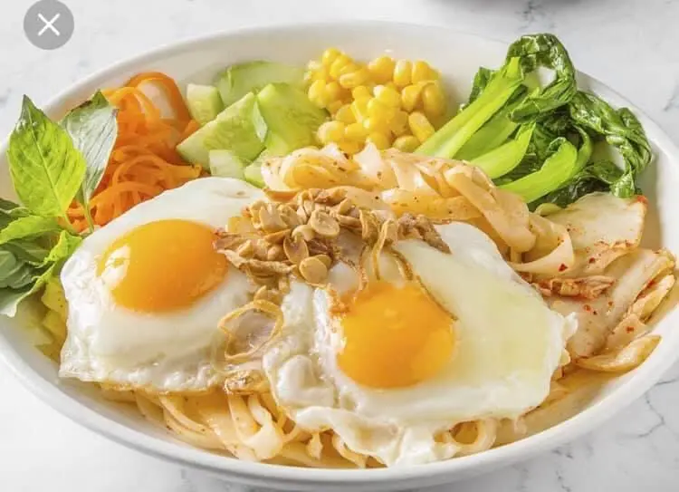 Hình ảnh Phở trộn trứng
