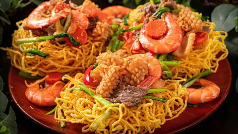 Hình ảnh Mì xào giòn hải sản