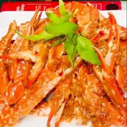 Hình ảnh Càng ghẹ sốt trứng muối