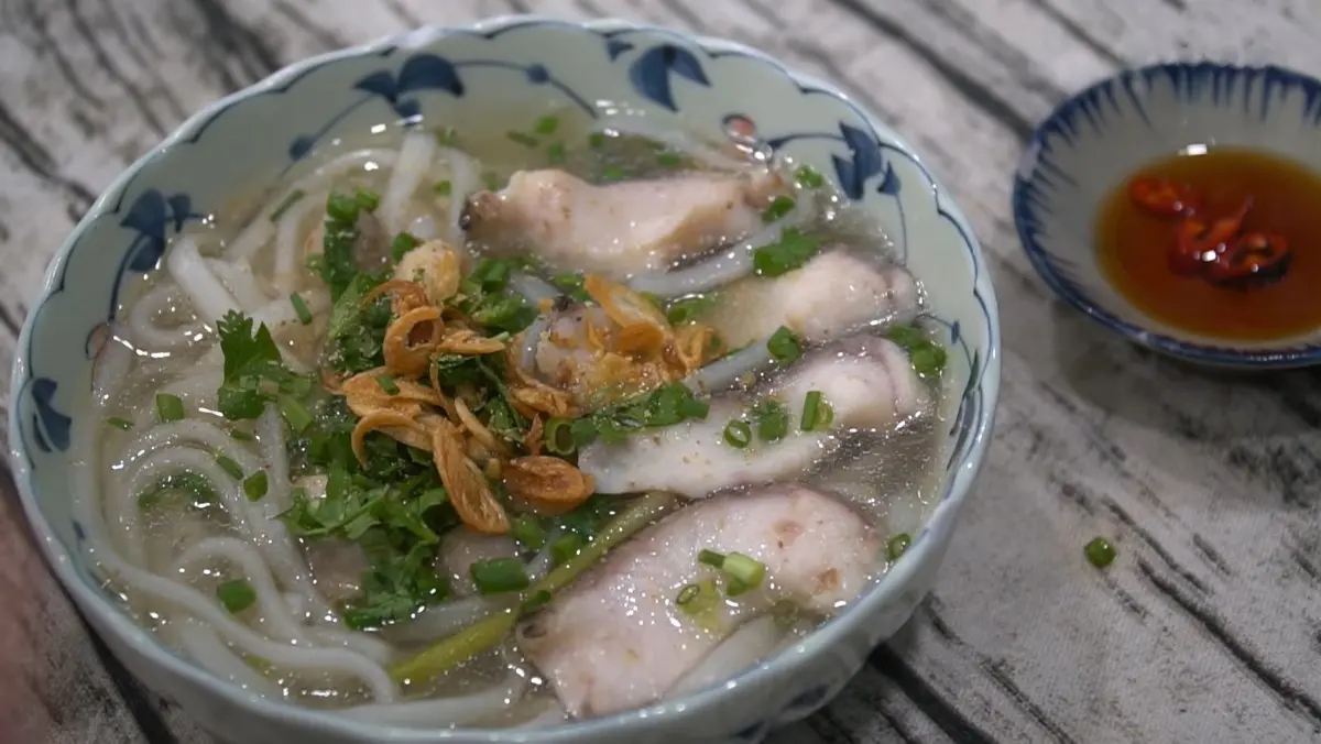Hình ảnh Bánh canh cá lóc hấp