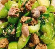 Hình ảnh Lòng gà xào mướp