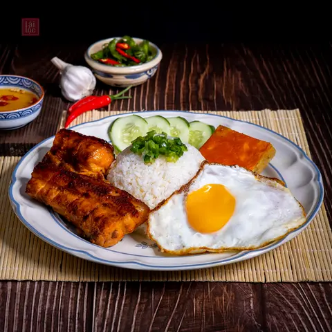 Hình ảnh Cơm Tấm Ba Rọi Chả Trứng