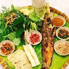 Hình ảnh Cá lóc nướng cuốn rau rừng 