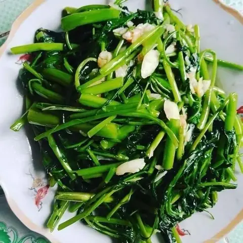 Hình ảnh Rau muống xào tỏi