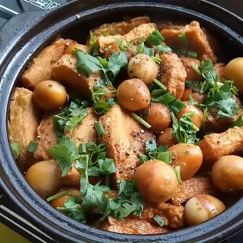 Hình ảnh Cơm thịt kho