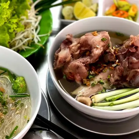 Hình ảnh Hủ tíu mì xí quách
